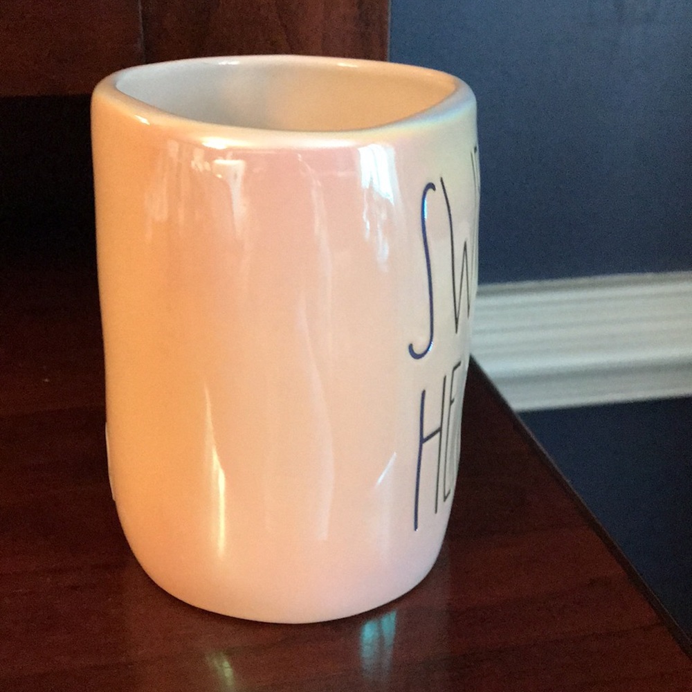 Rae Dunn Iridescent SWEET HEART Glossy mug - Picture 4 of 4